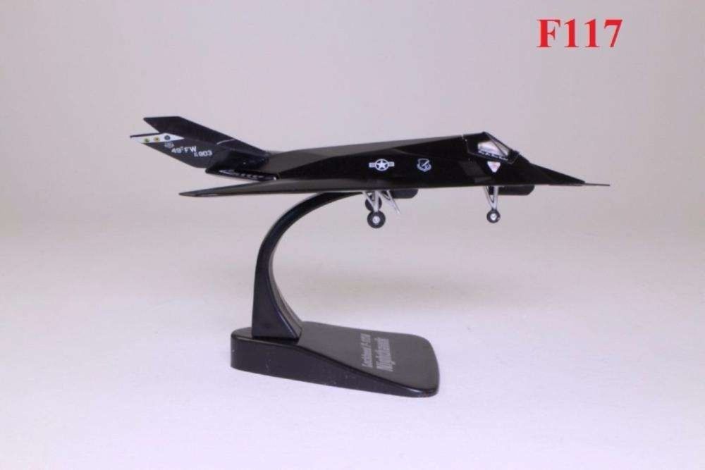 6 Aviões Combate - SR-71; B2; F117; F16  (várias escalas)