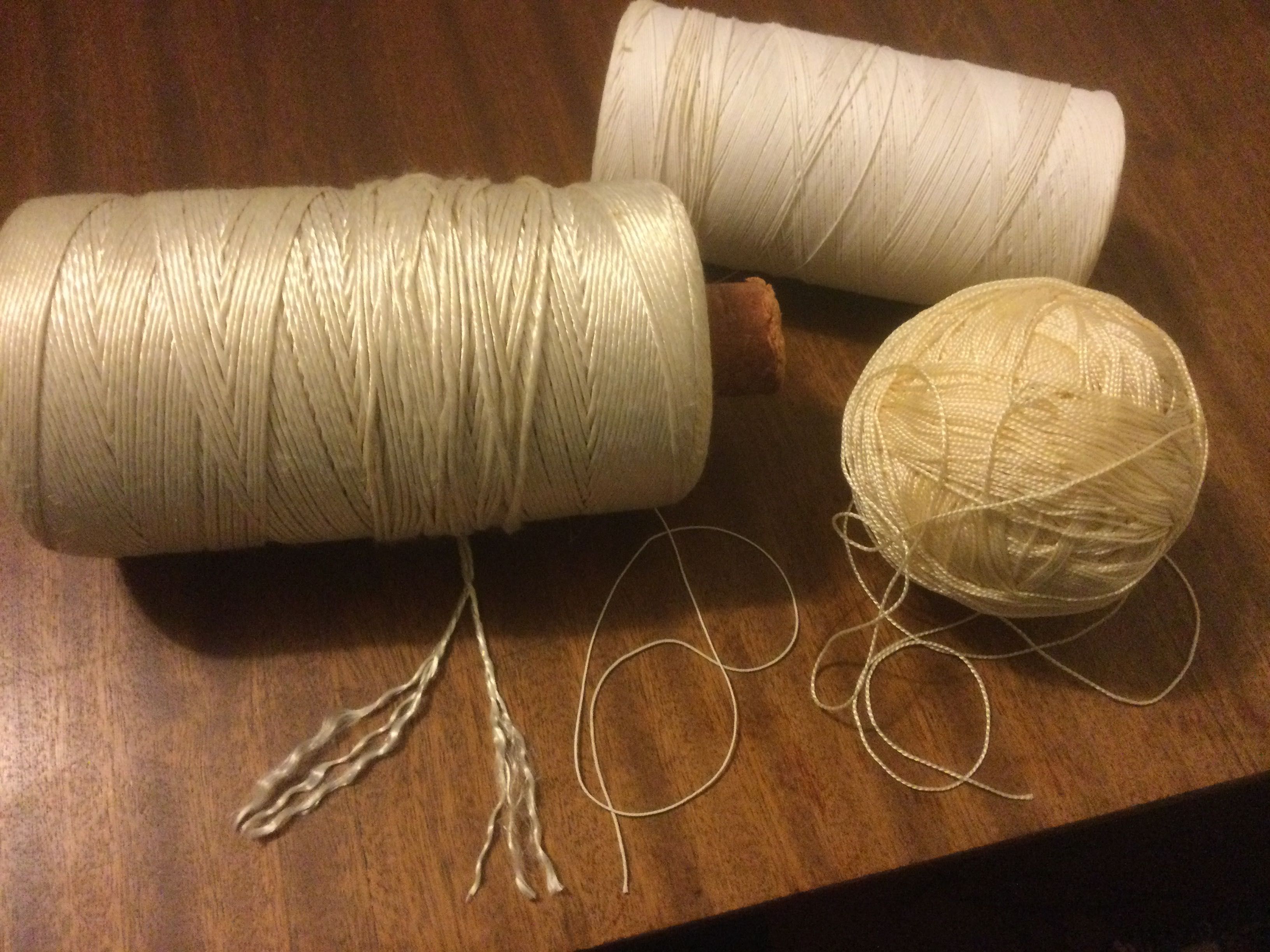 Нитки искусственные для вышивки и вязания из СССР ц. 180 гр/кг