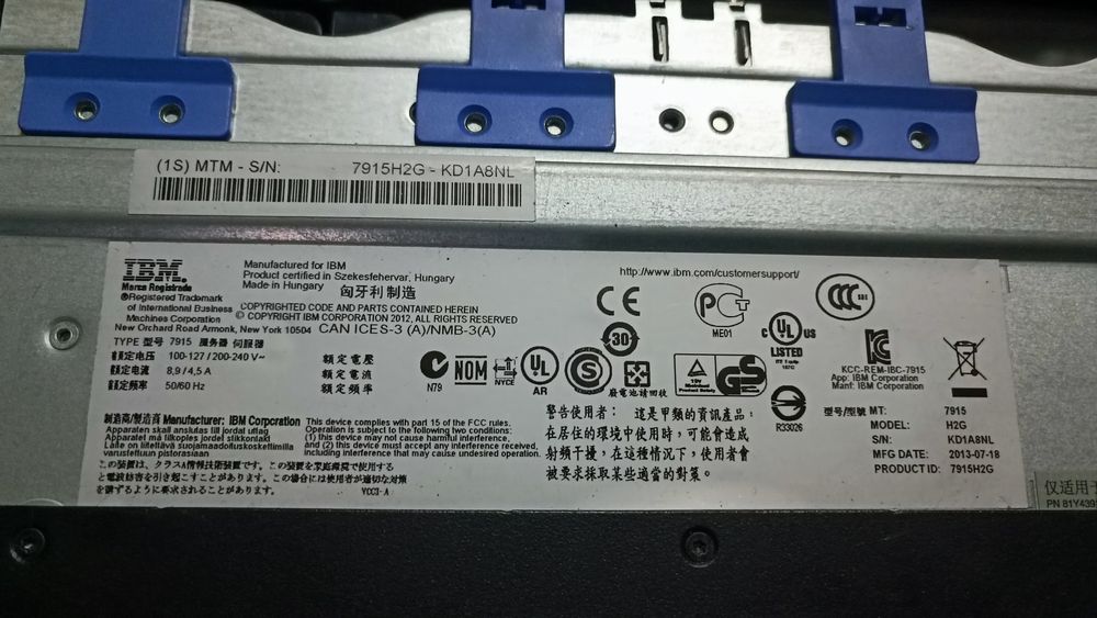 Servidor LENOVO 7915H2G - excelente estado