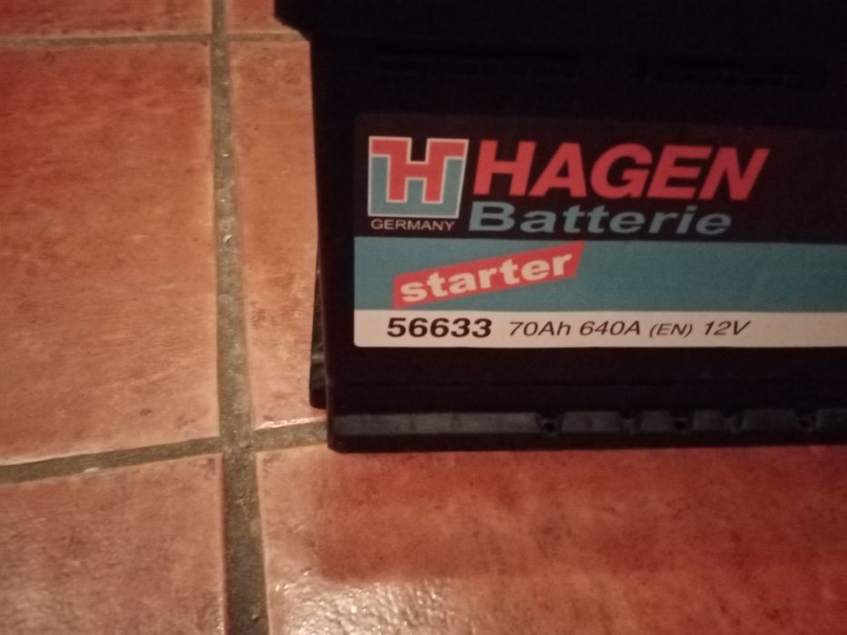 Bateria de carro 70 Ah e 640A