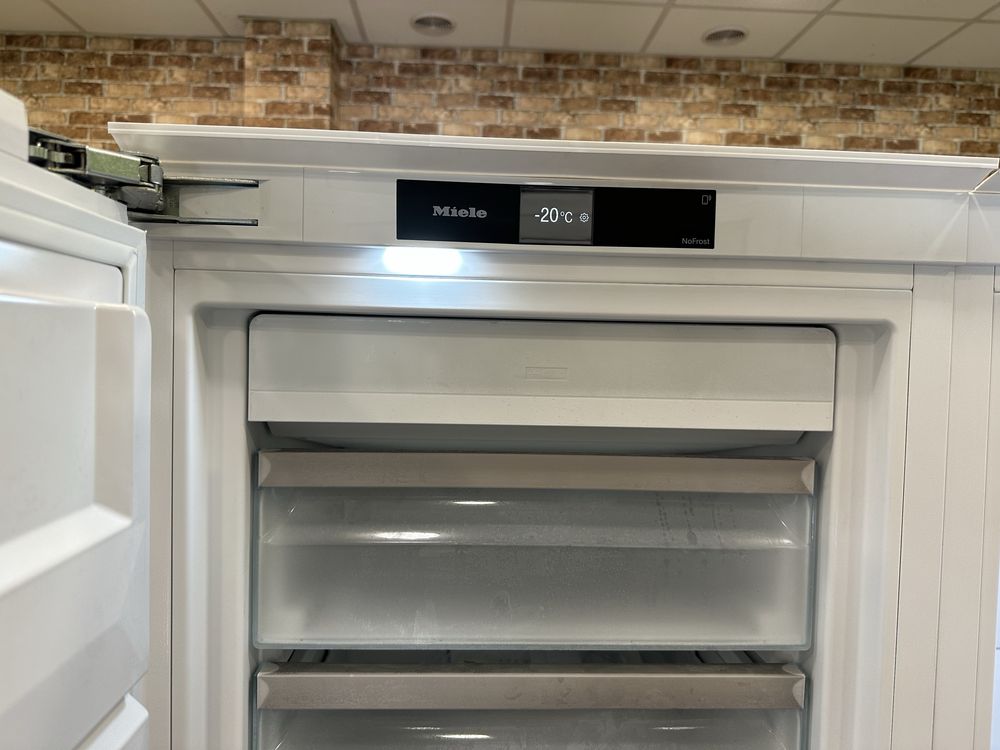Комплект Miele: K 7743 E + FNS 7770 E(Німеччина)Ідеал.Лед.Nofrost