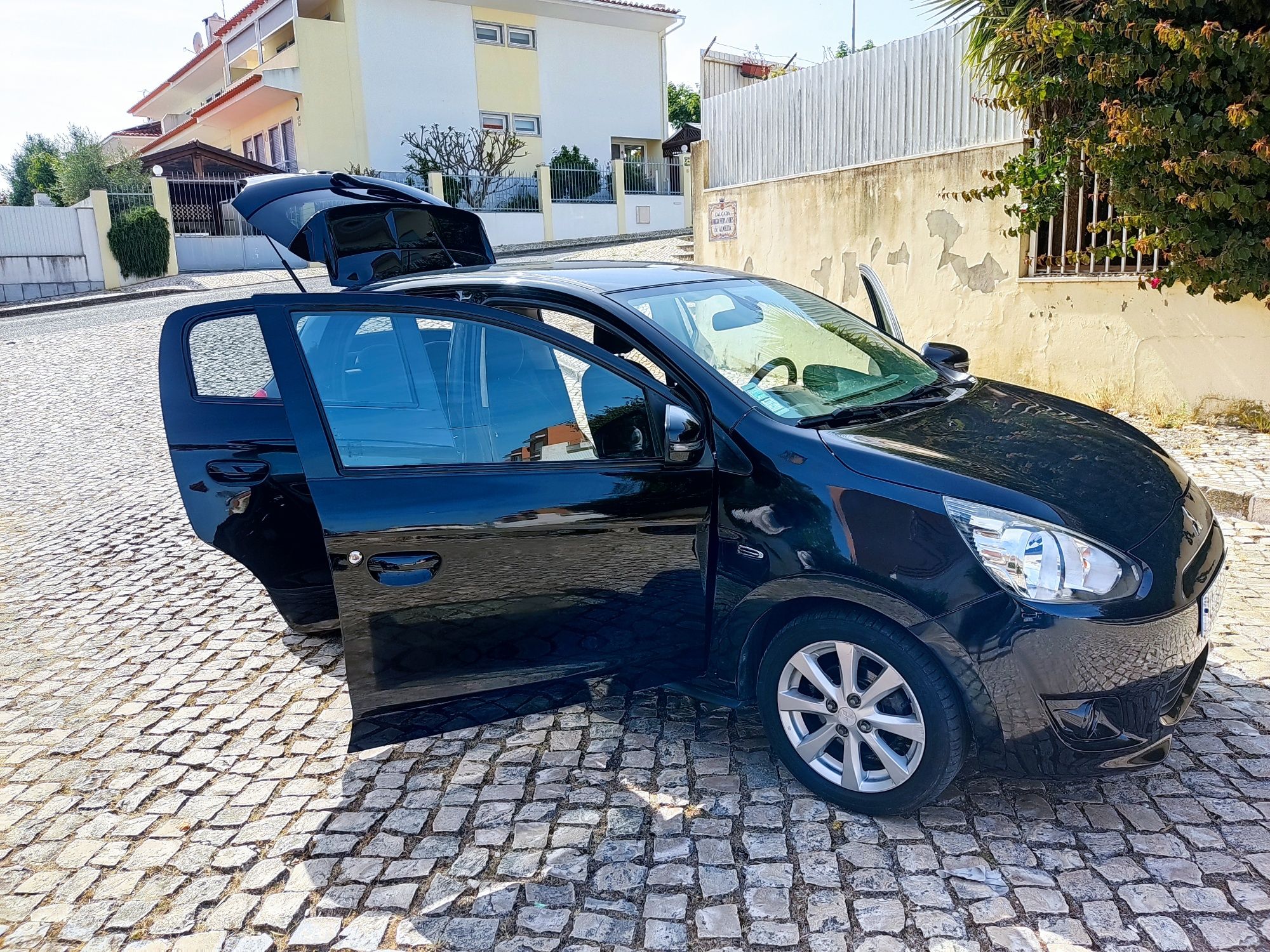 Mitsubishi Space Star 1.2 Aceito retomas carros/motas