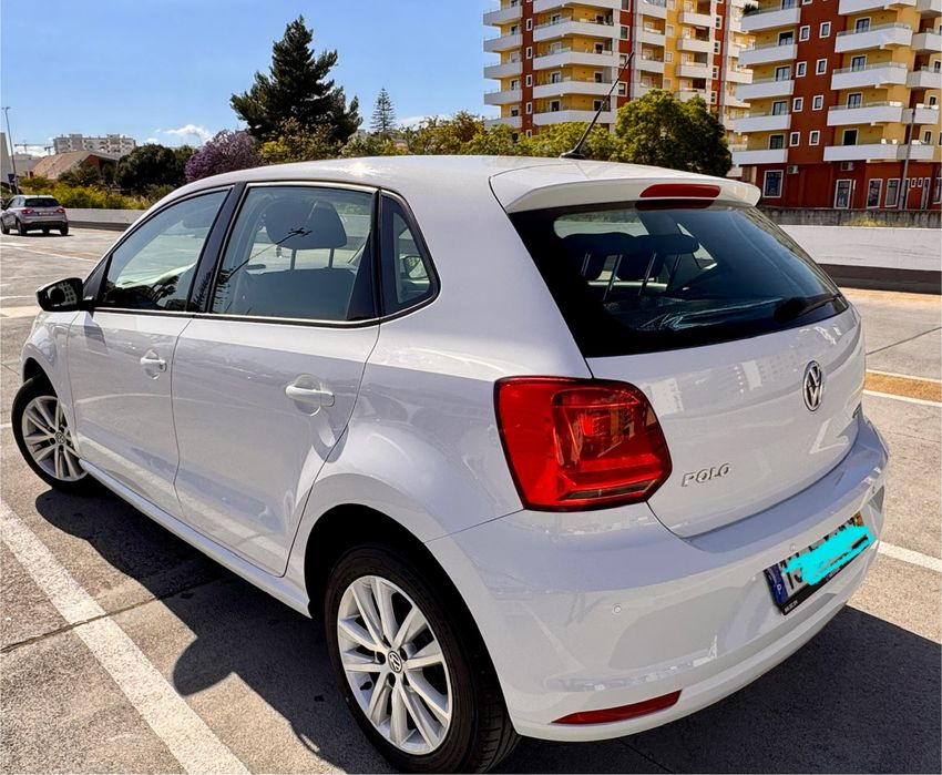 VW Polo Comfortline 2017,  perfeito estado.  4  pneus