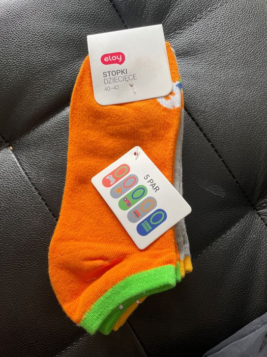 Stópki dziecięce nowe - roz . 40-42 - 5 par