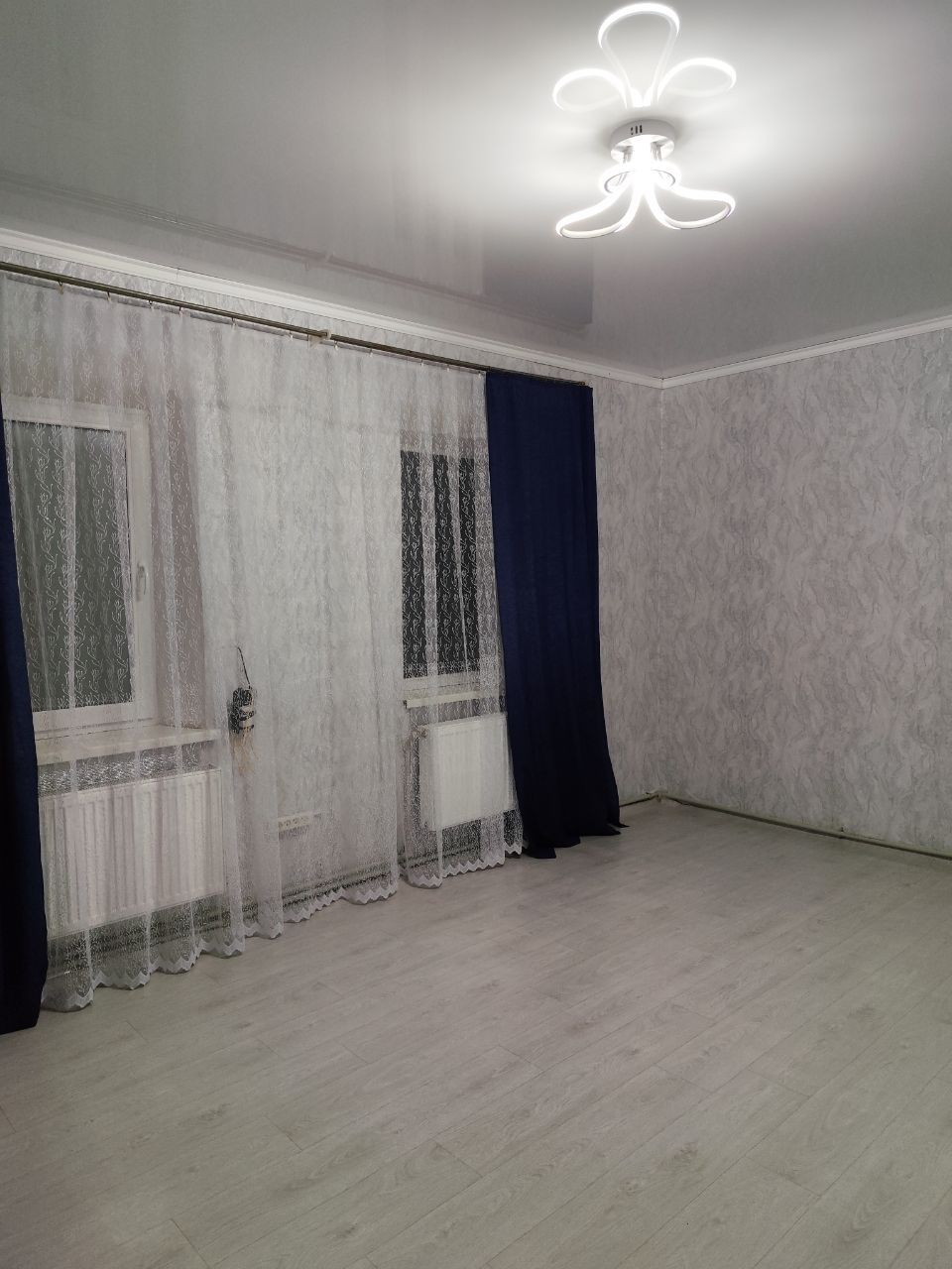 Продам дом в Червоном Шахтаре