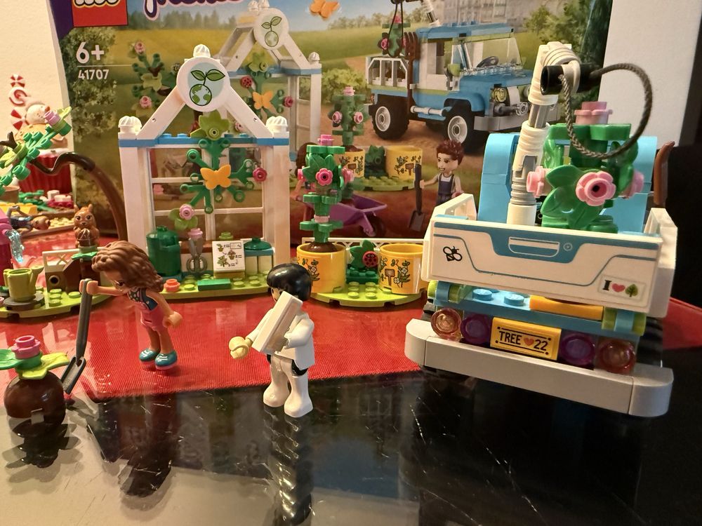 LEGO 41707 Friends Furgonetka do sadzenia drzew