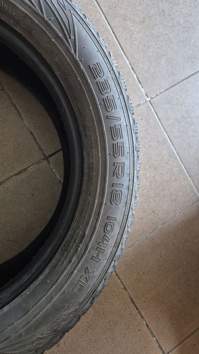 Sprzedam opony zimowe Nokian WR SUV 3