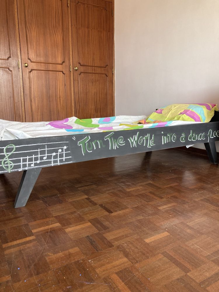 Espreite à vontade: Cama (recuperada)