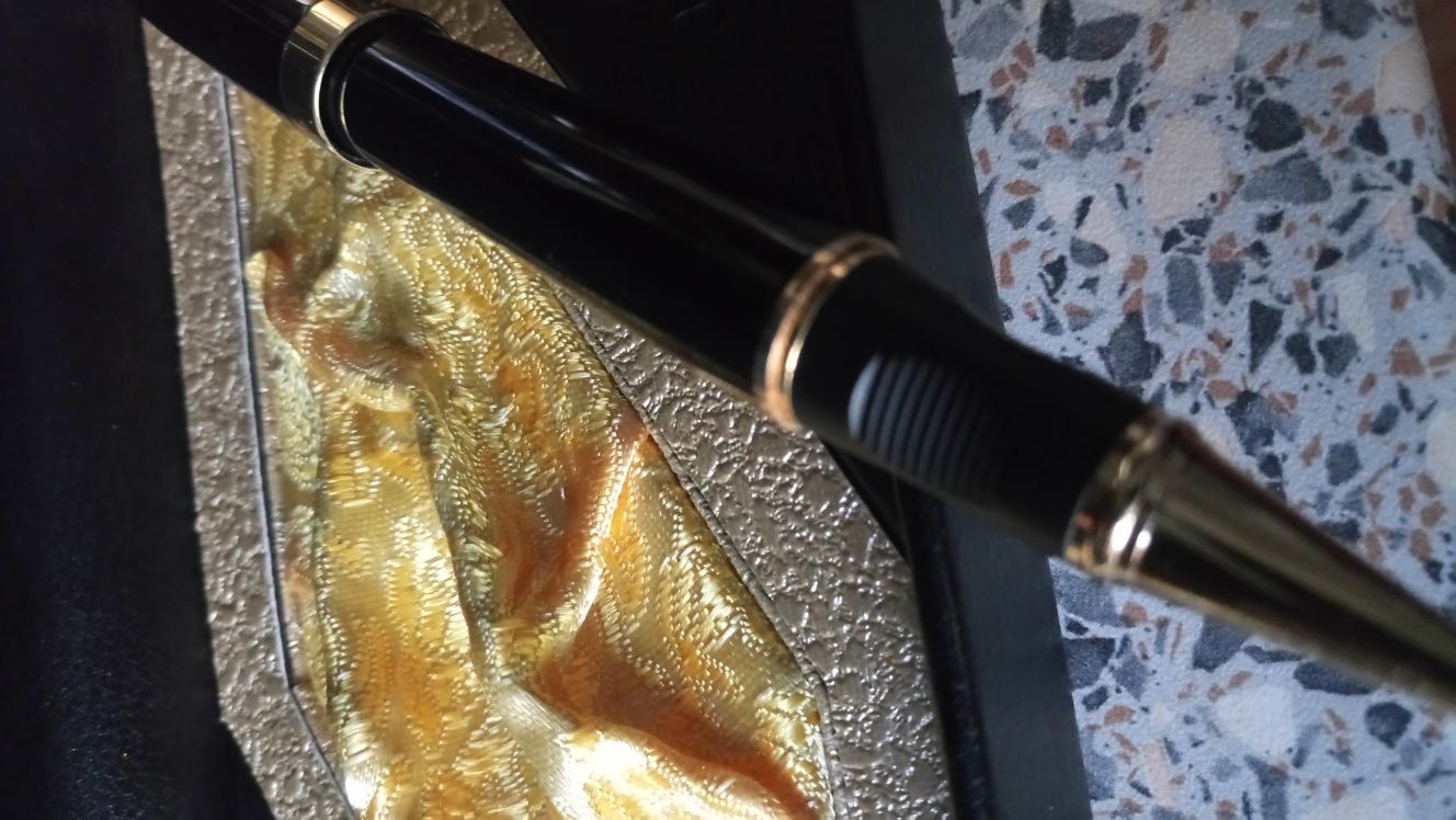 Ручка подарочная Jinhao