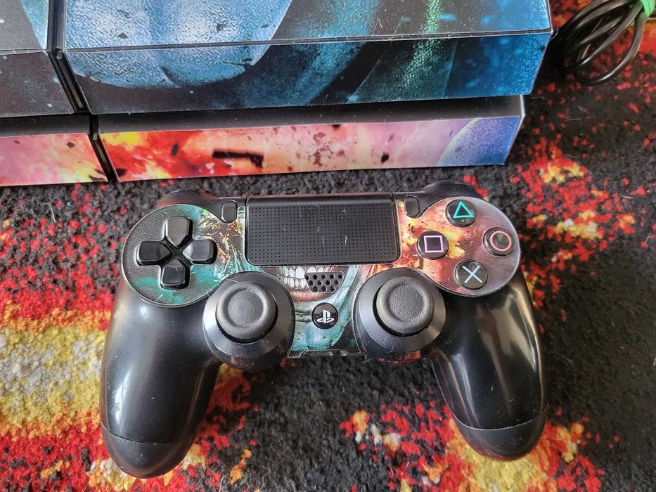 Playstation 4 PS4 1TB, Pad, Okablowanie (Motyw Joker), Skup/Sprzedaż