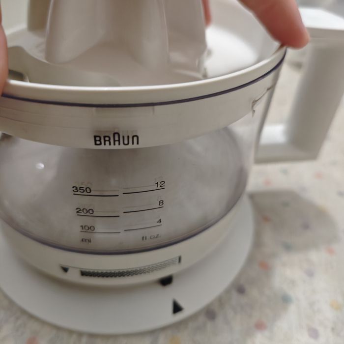 Espremedor da marca Braun