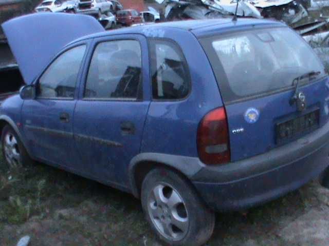 Opel Corsa B Lampy zderzak maska błotniki lampy