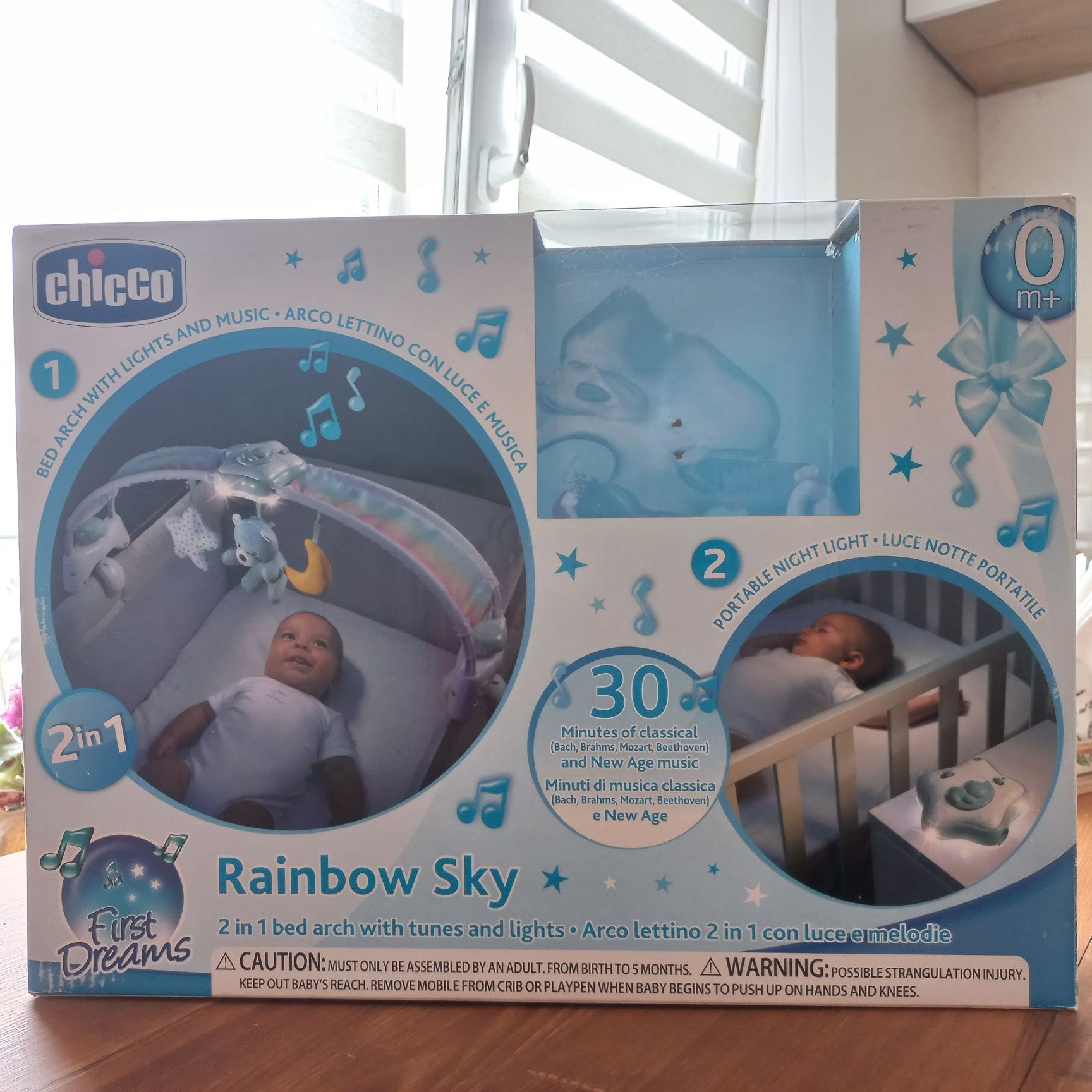 Продам музичну іграшку-мобіль Chicco Rainbow Sky