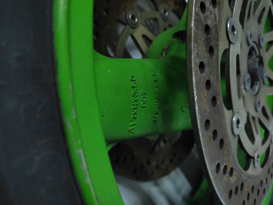 Koło przednie Kawasaki ZZR 1200 02do05 17x3,5 Felga opona tarcze