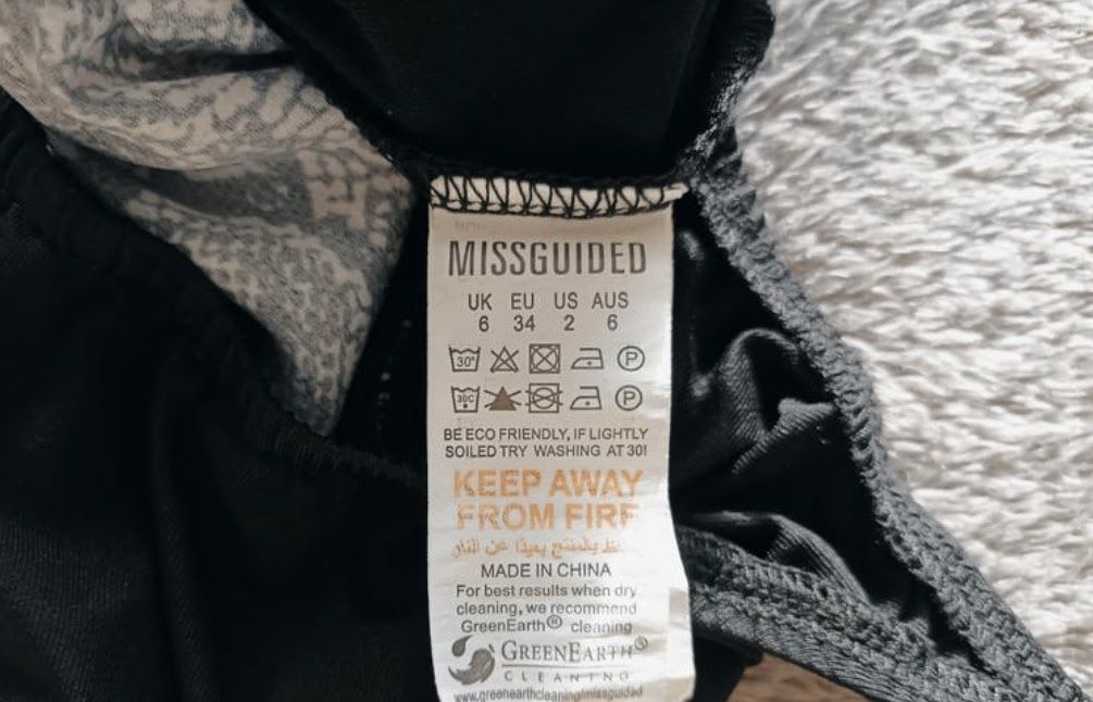Missguided p.XS/S атласний боді зі зміїним принтом