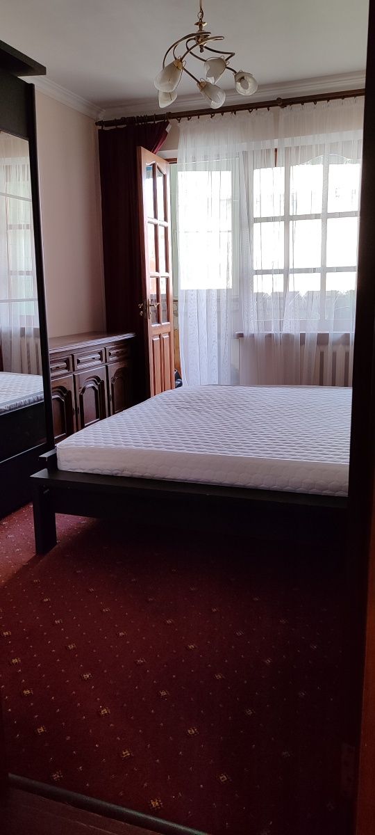 3 - комнатная квартира на ул. Королёва