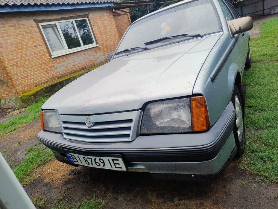 Опель Аскона С 1.6газ/бензин
