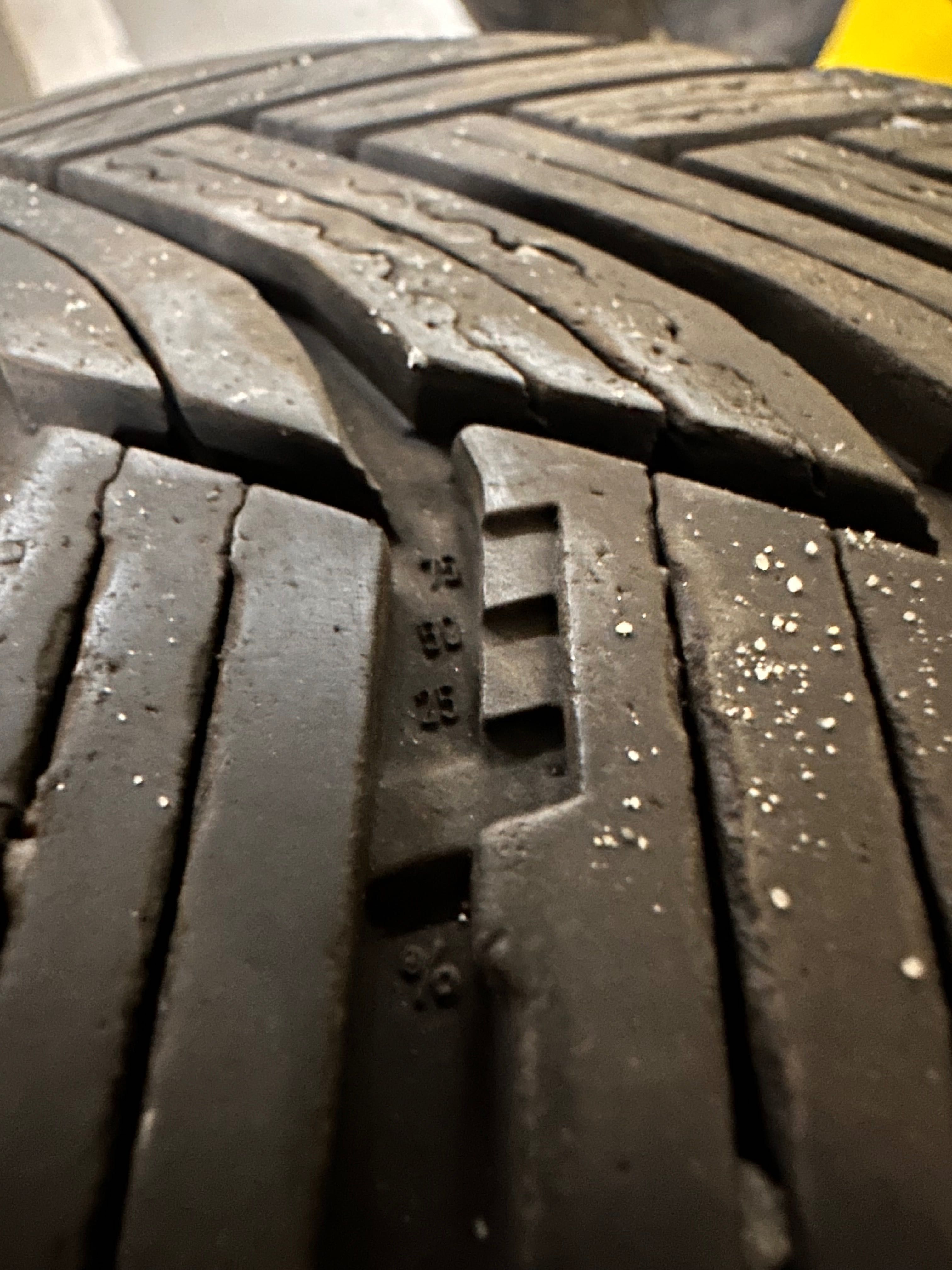 Opony Michelin 225/50R17 98V 4 szt