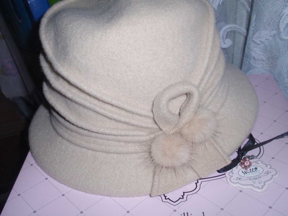 Шляпка осенне-зимняя Willi