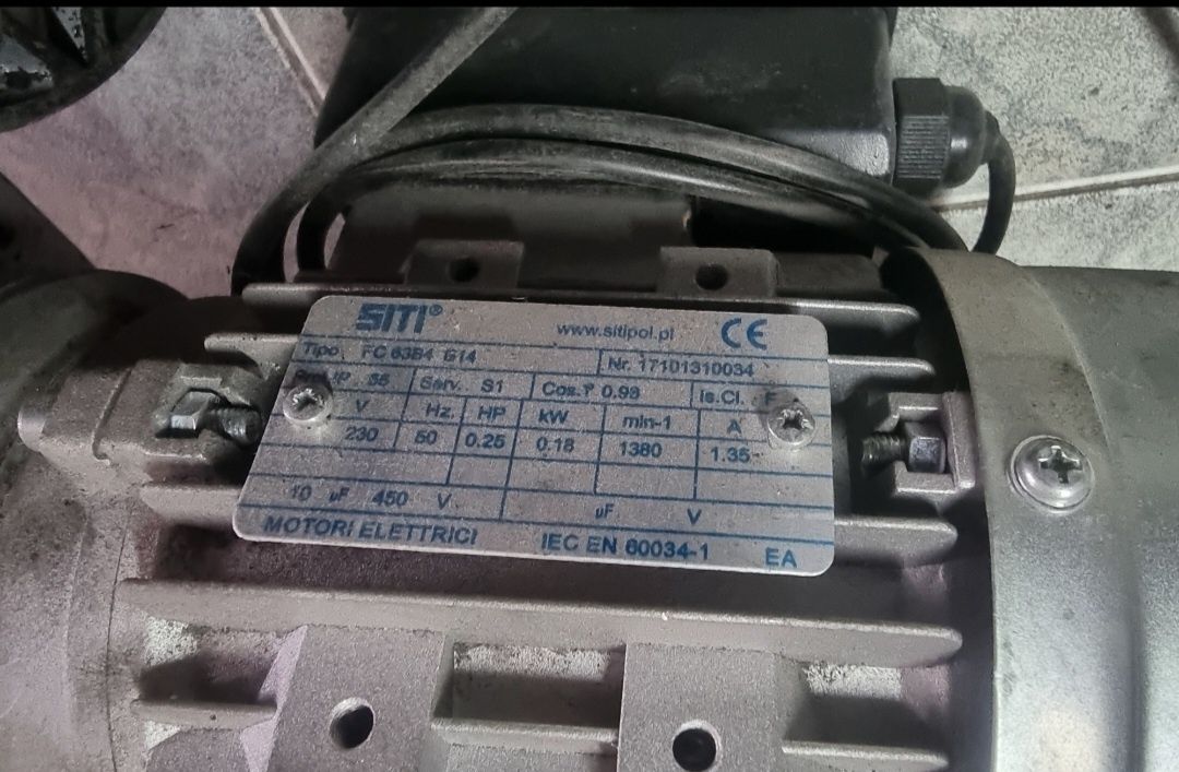 Silnik elektryczny 0 18 Kw 1400 obr./min. 230V B 14