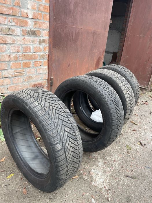 комплект зимніх шин 205/55 R17 MICHELIN