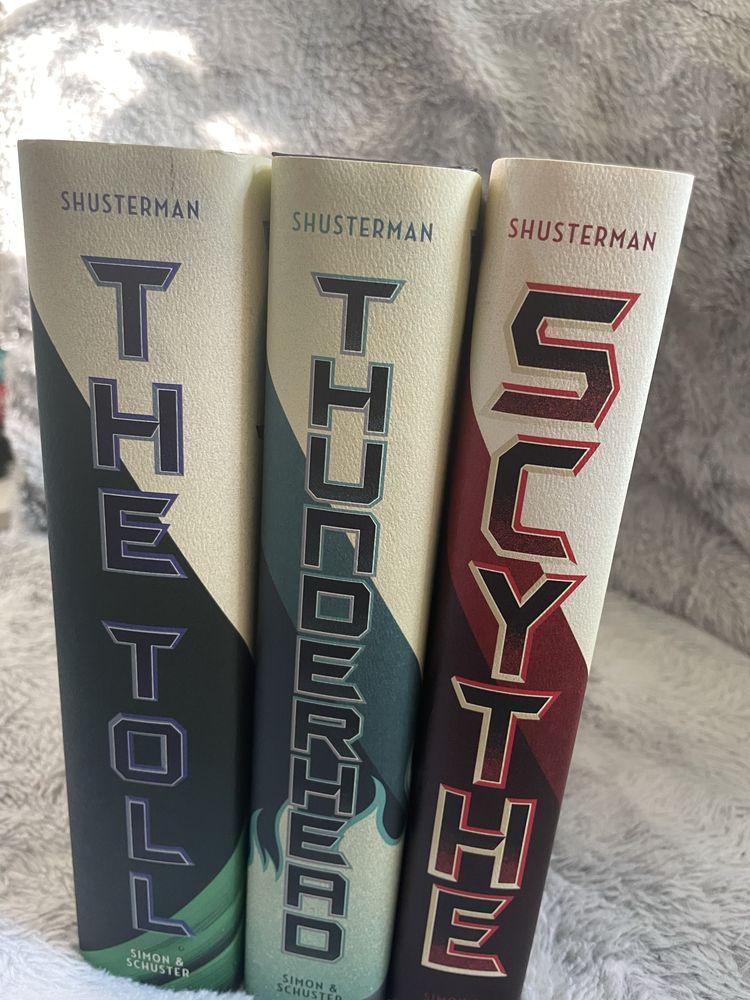 Neal Shusterman seria Kosiarze po angielsku - ręcznie malowane brzegi