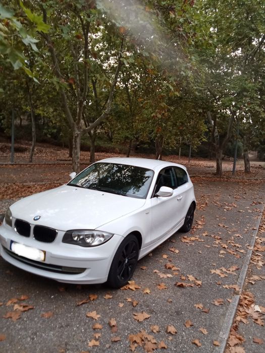BMW 116 Diesel 
Motor 2.0 cilindrada 
115 cavalos
Conta com 246mil km