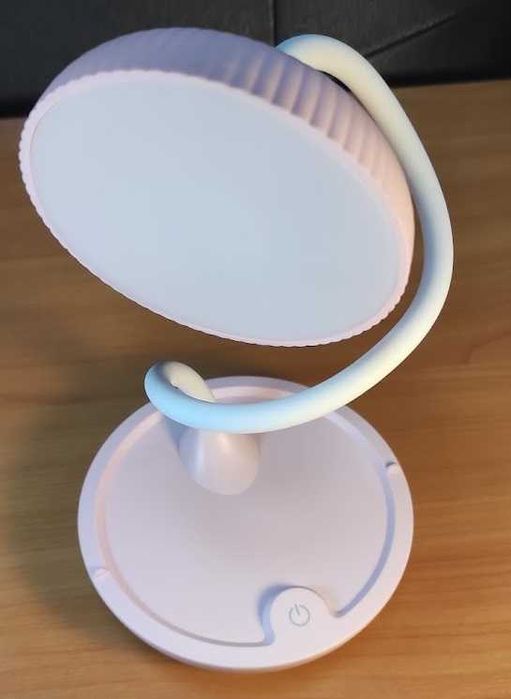 Лампа на акумуляторі.