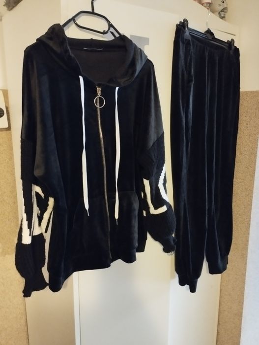 Dres damski welurowy