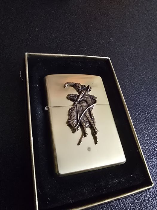 Zippo original Bronco da Marlboro