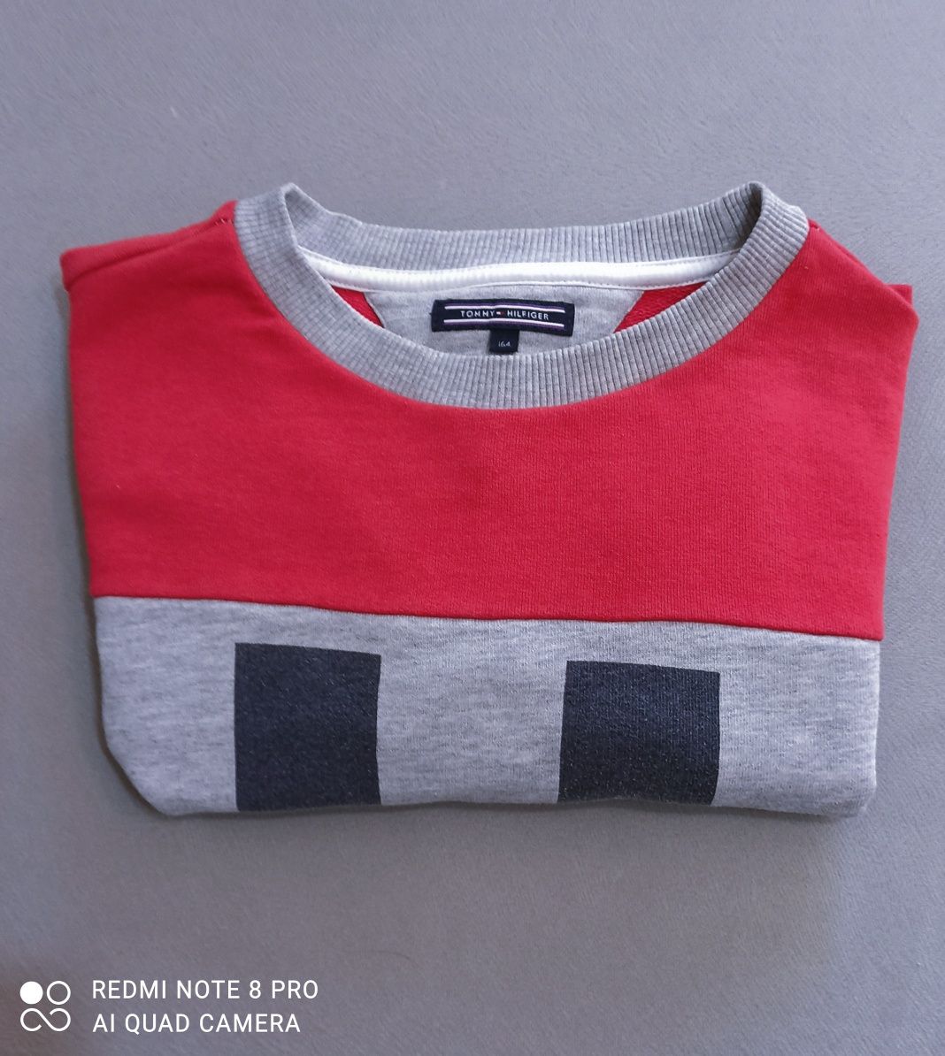 Tommy Hilfiger  modna bluza dla chłopca  rozmiar  164