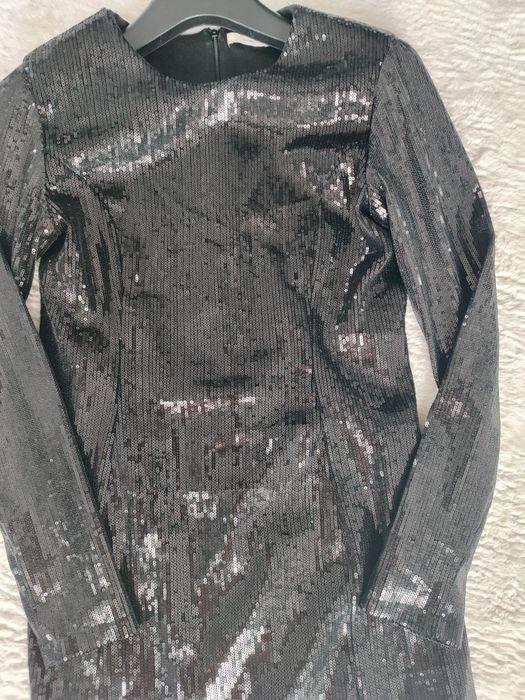 Sukienka cekiny Reserved m