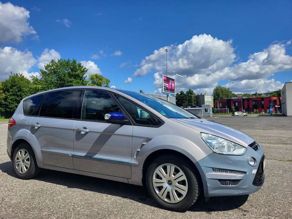 Ford S-Max Bez natychmiastowych inwestycij