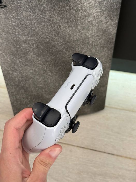 Ігрова консоль Sony PlayStation 5 825 Gb Blu-Ray White