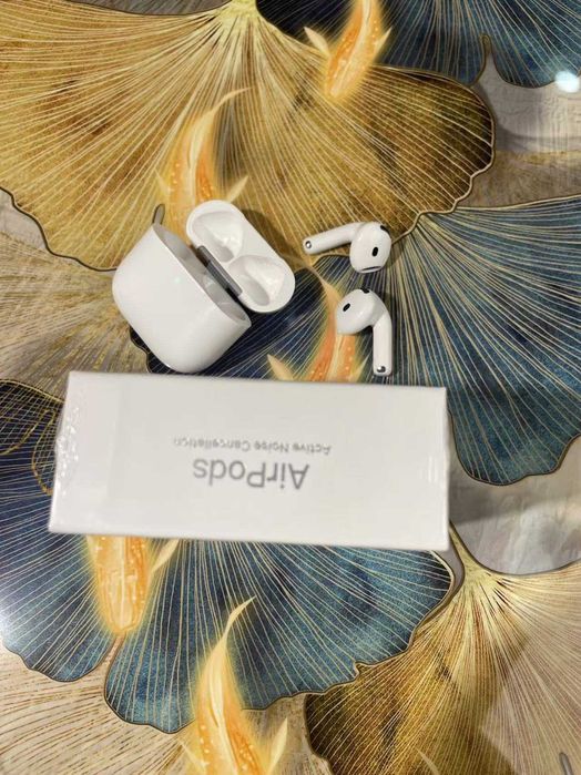AppleAirPods 4, Bezprzewodowe słuchawki douszne z ANC