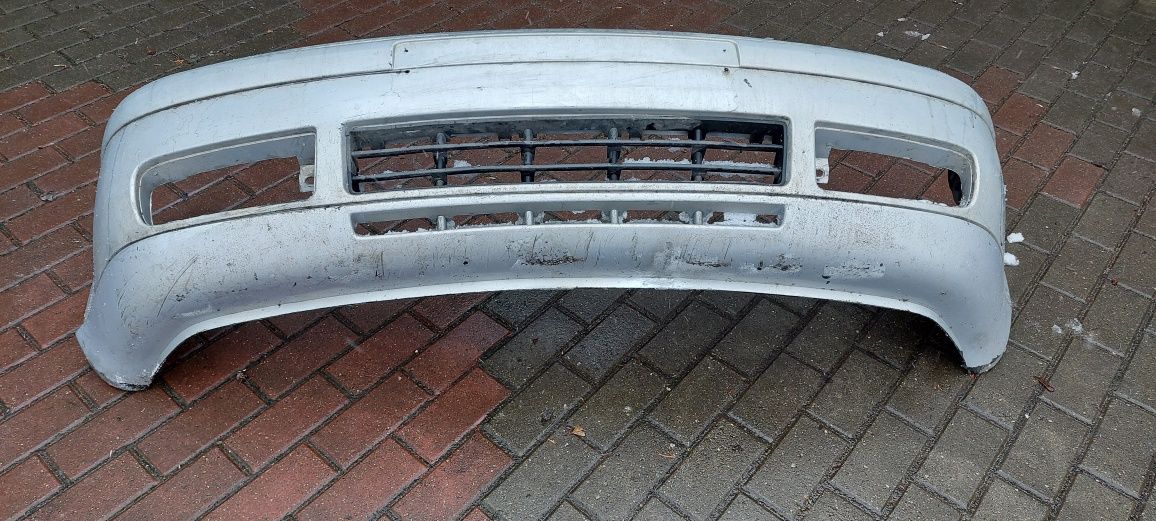 VW Golf IV 4 zderzak przód przedni oryginalny