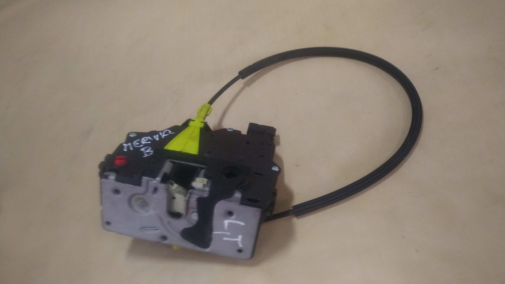 / Meriva B zamek drzwi lewy tył 9-pin