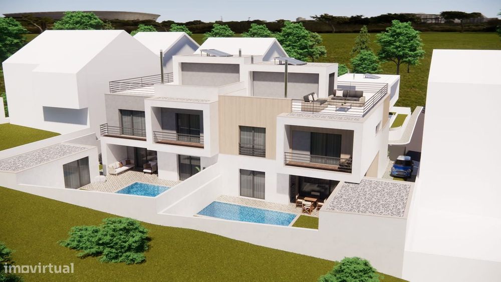 Moradia De Luxo Com Piscina | T5 | Bairro Do Cativo