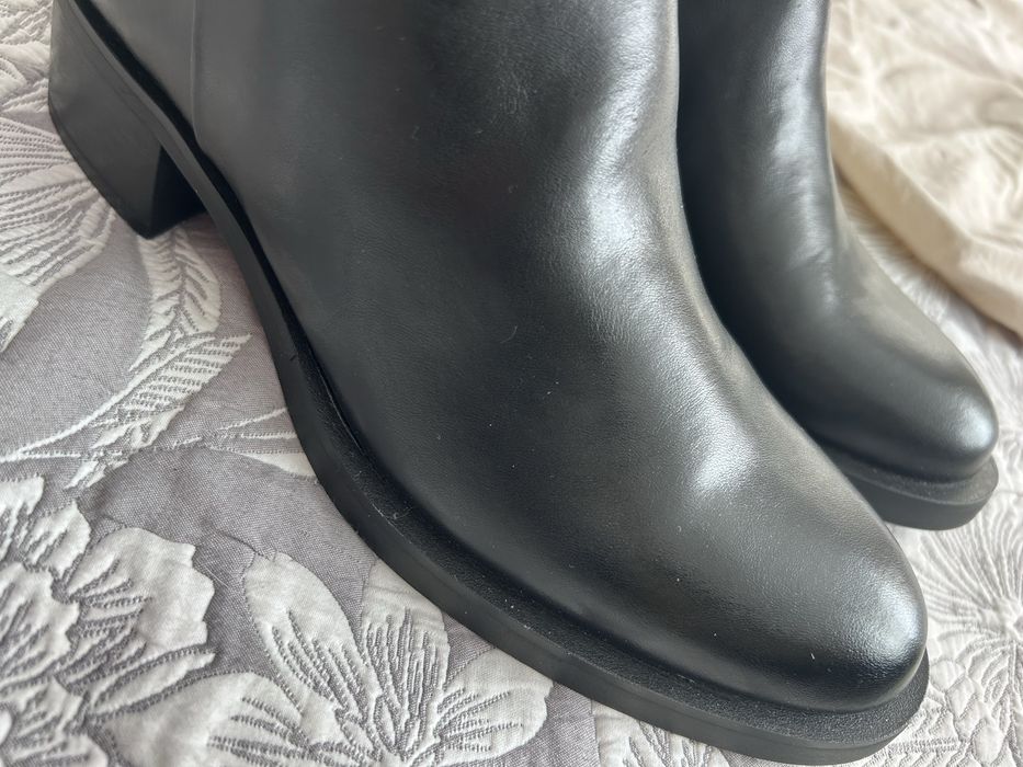 Шкіряні жіночі сапожки