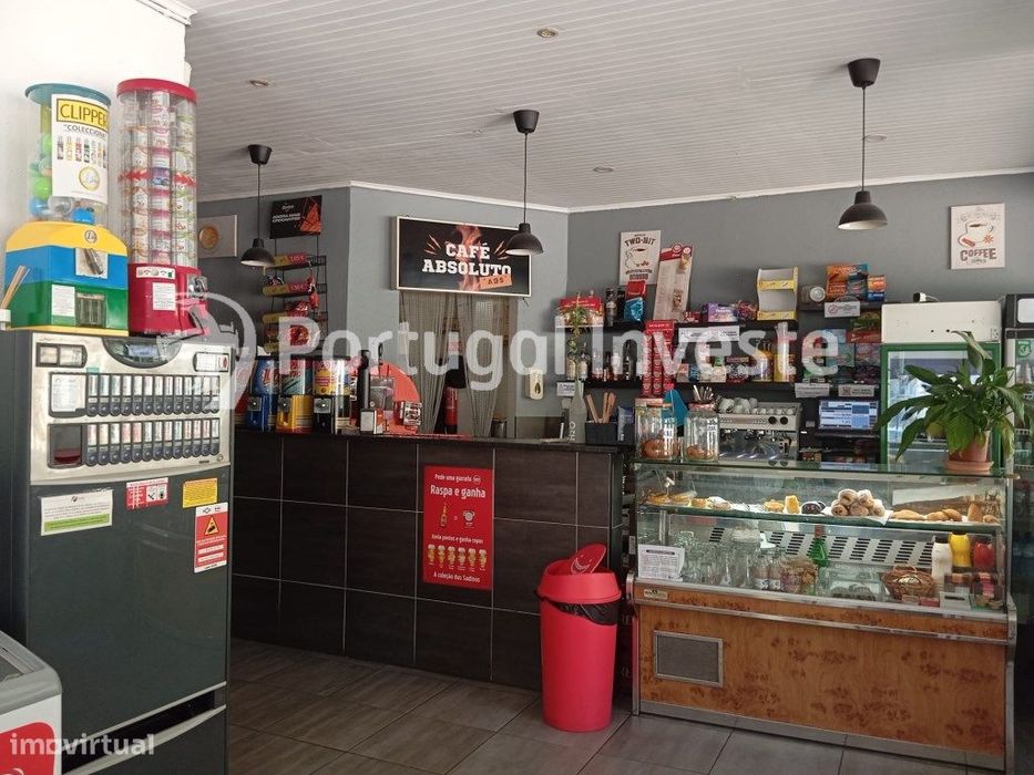 Trespasse de Café com Churrasqueira e Sala de Jogos - Oportunidade ...