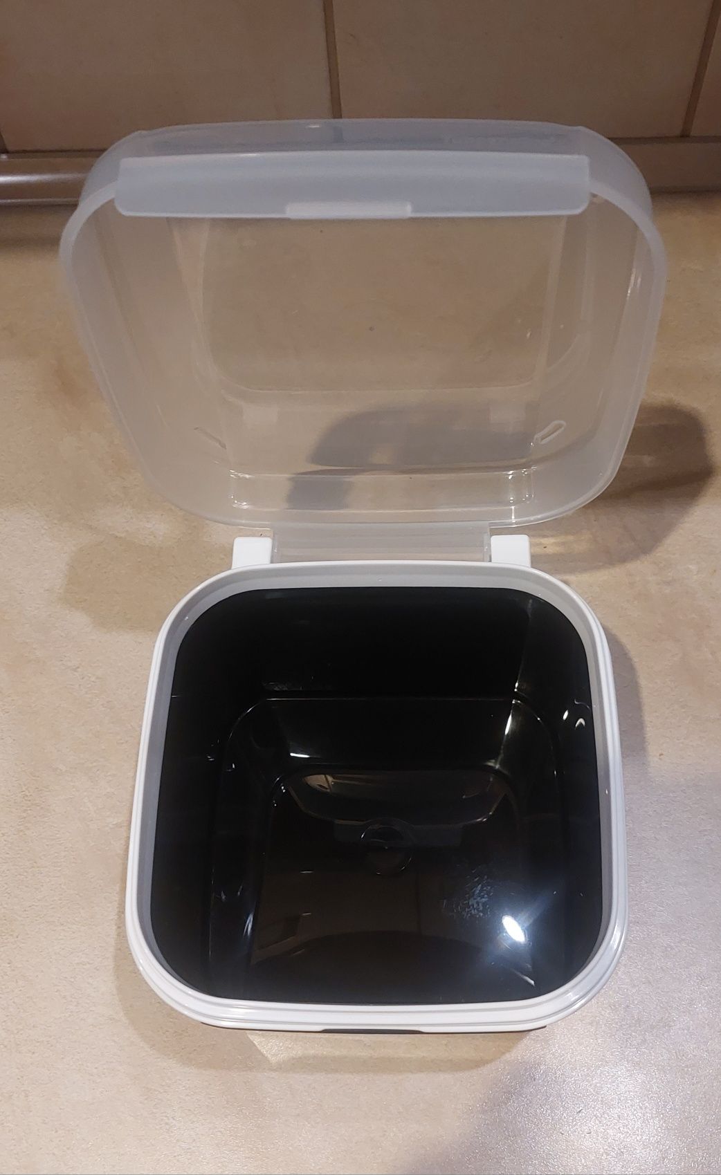 TUPPERWARE Pojemnik Kolory Tęczy 2,6 L