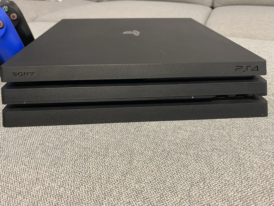 Konsola Playstation Ps4 PRO 1tb