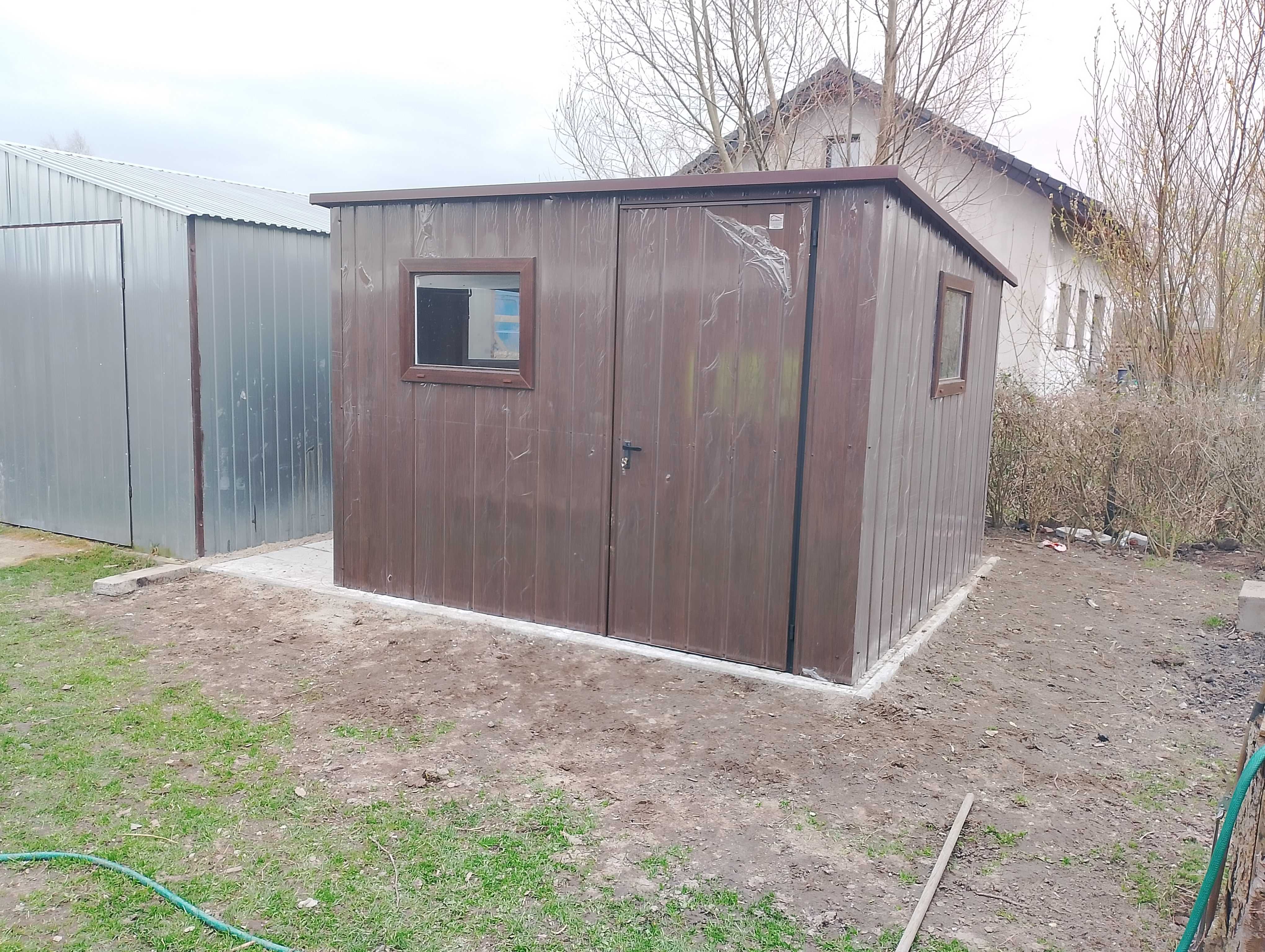 Domek narzędziowy 6x2 drewnopodobny