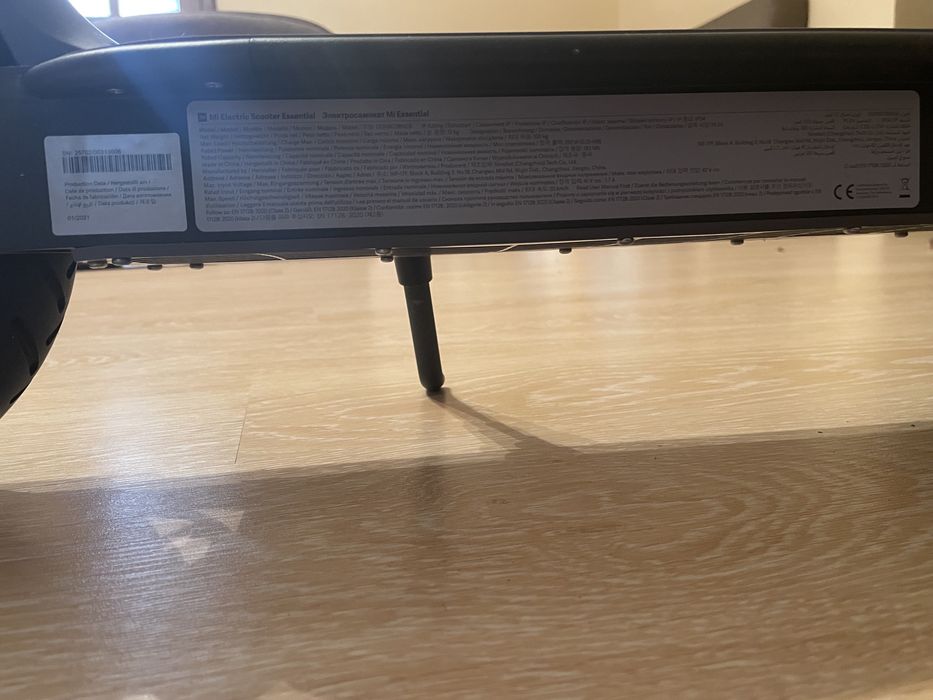 Электросамокат Xiaomi Mi Electric Scooter Essential Black