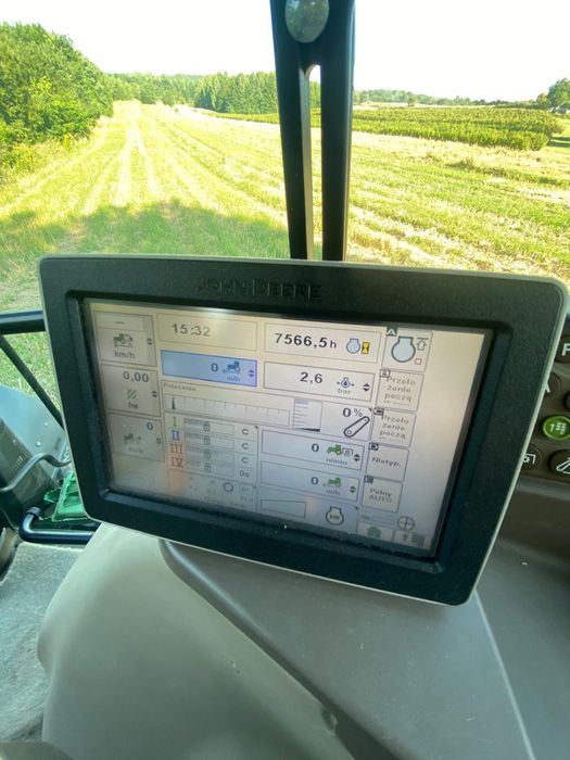 John Deere 6210R