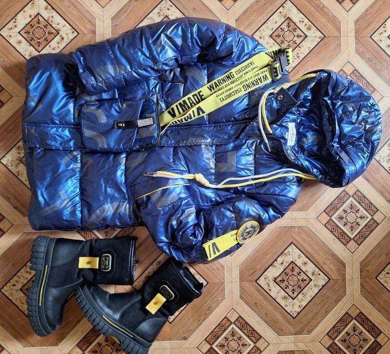 Теплая зимняя курточка на девочку в отличном состоянии