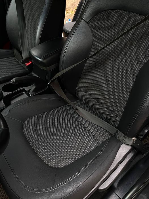 Продам Hyundai IX35 1.7 дизель 2011 р.