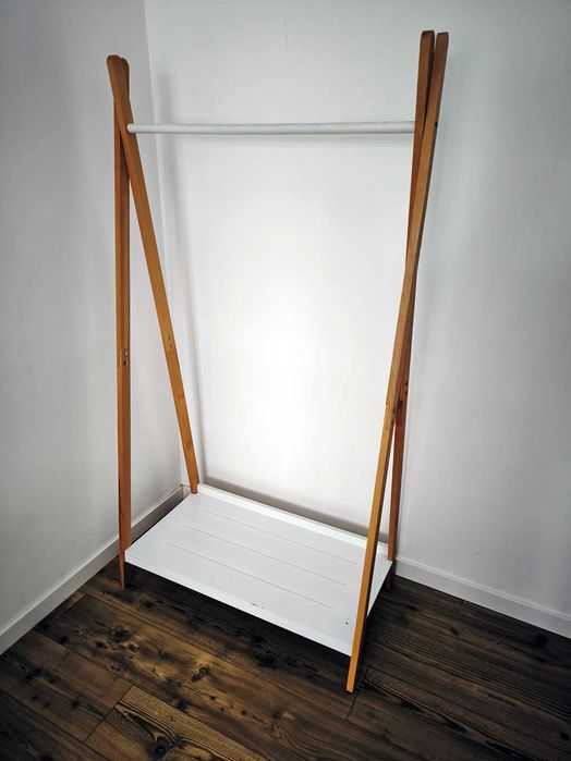 Suporte para Cabides em Bambu