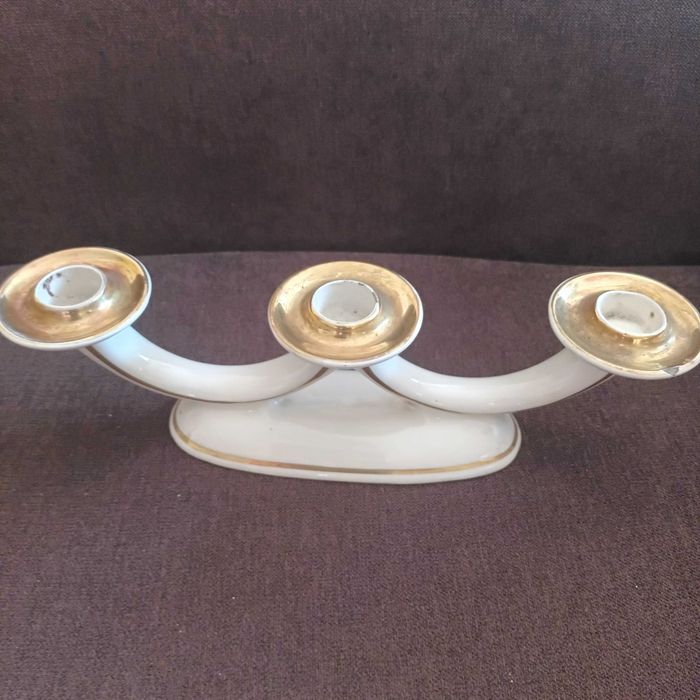 Porcelanowy świecznik antyk