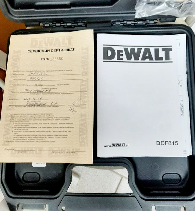 Шуроповерт ударный DeWALT DCF 815